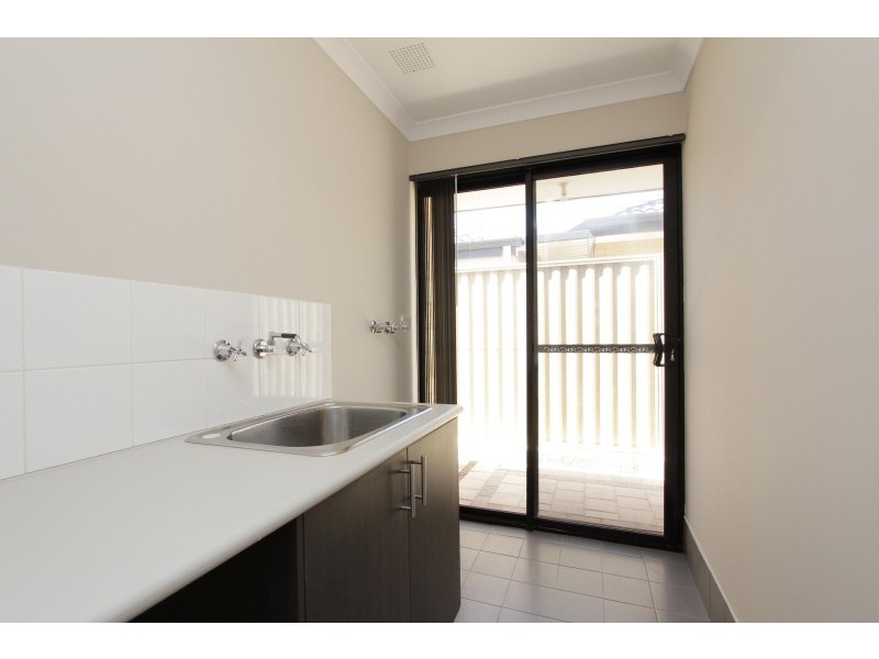 8 Jida Lane, Byford WA 6122