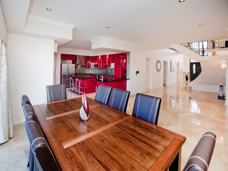 24 Crossman Pass, Salter Point WA 6152