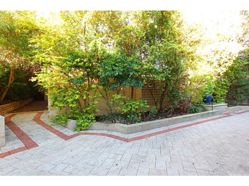 1/33 Preston Street, Como WA 6152