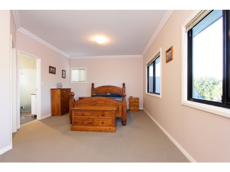 101A Welwyn Avenue, Salter Point WA 6152
