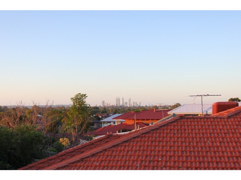 101A Welwyn Avenue, Salter Point WA 6152