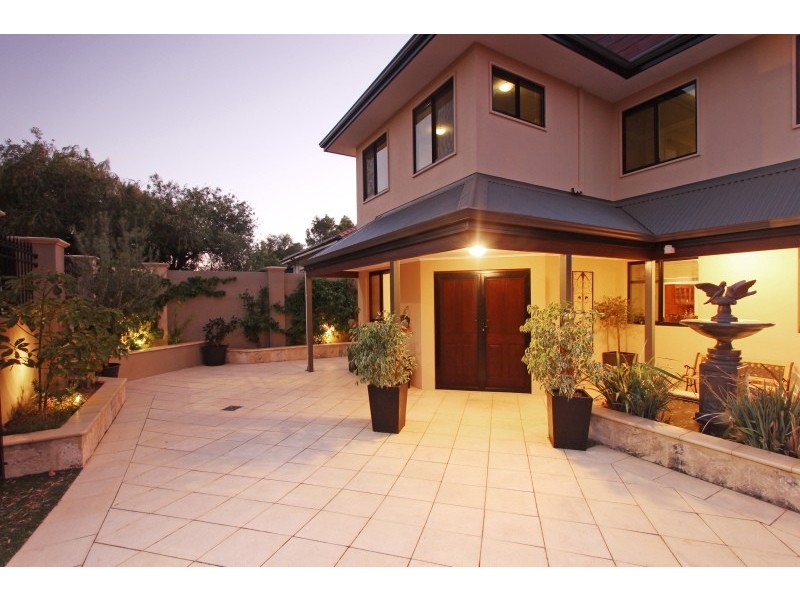 101A Welwyn Ave, Salter Point WA 6152