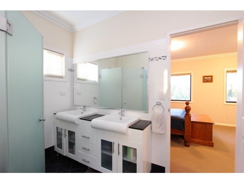 101A Welwyn Ave, Salter Point WA 6152