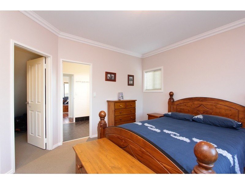 101A Welwyn Ave, Salter Point WA 6152