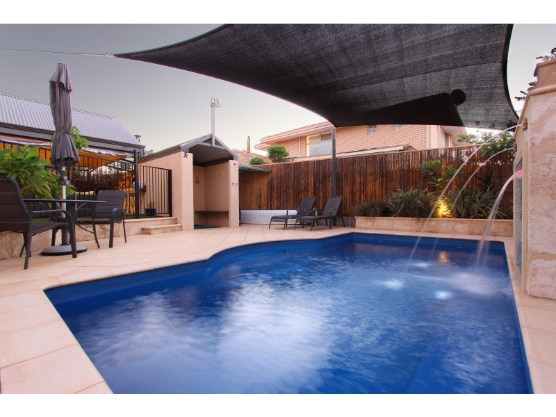 101A Welwyn Ave, Salter Point WA 6152