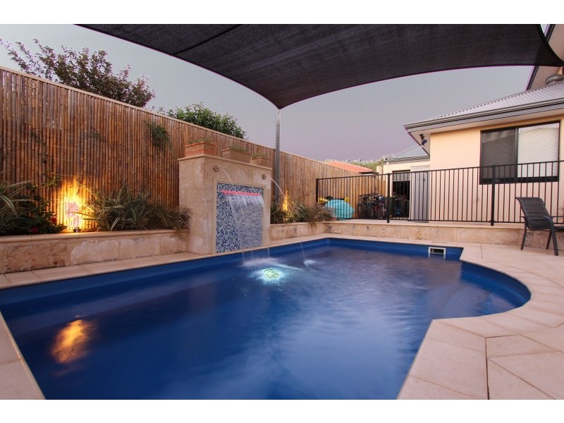 101A Welwyn Ave, Salter Point WA 6152