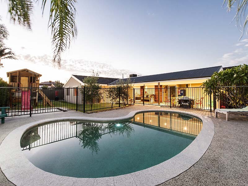 7 Kanella Road, Shelley WA 6148