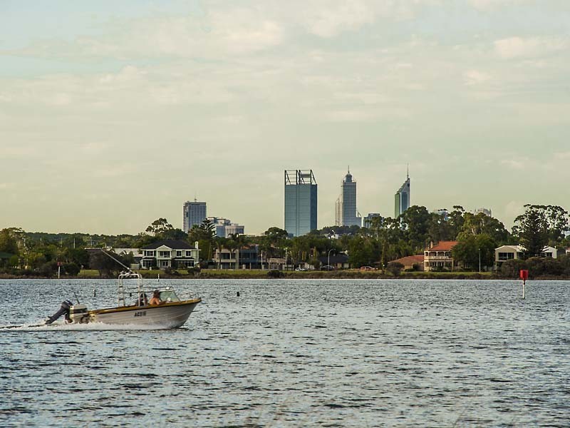 7 Kanella Road, Shelley WA 6148