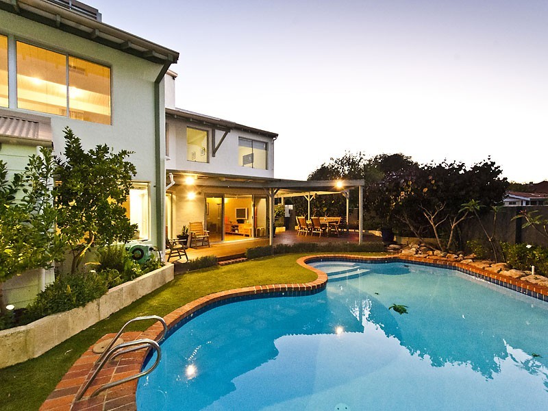 3/8 Sandgate Street, South Perth WA 6151