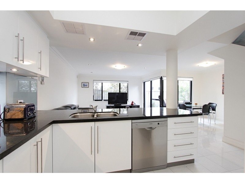 3/80 Strickland Street, South Perth WA 6151