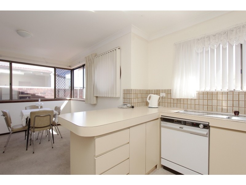 1/39 Robert Street, Como WA 6152