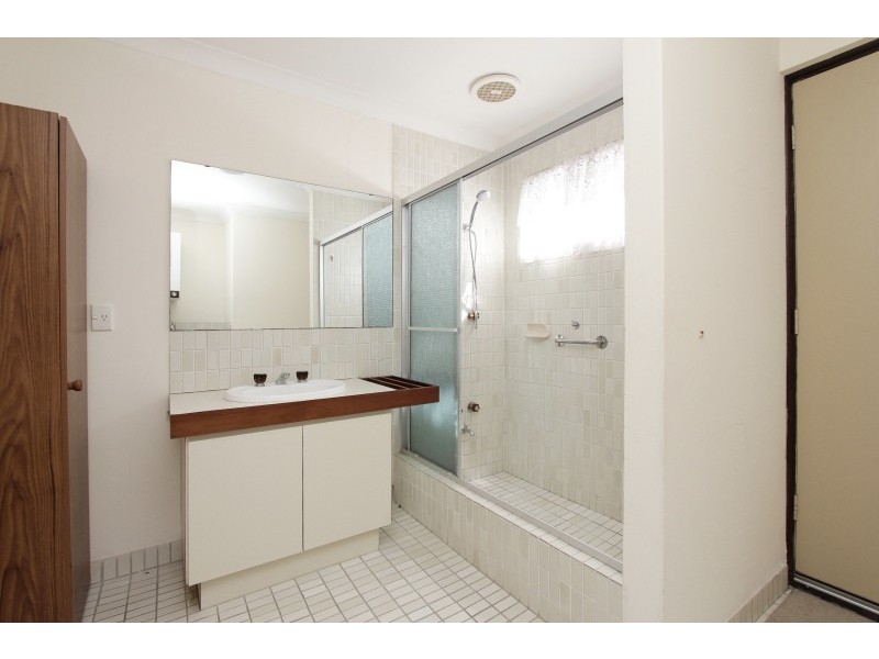 1/39 Robert Street, Como WA 6152