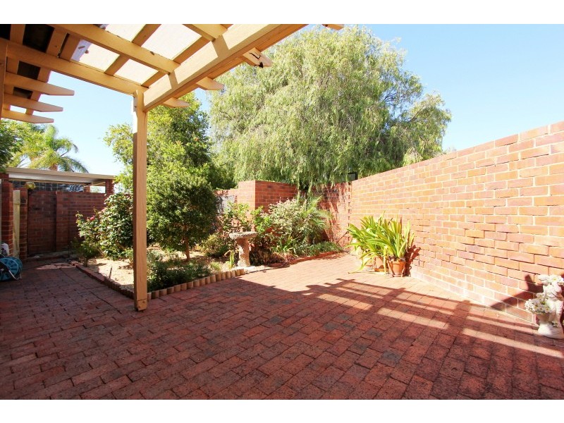 1/39 Robert Street, Como WA 6152