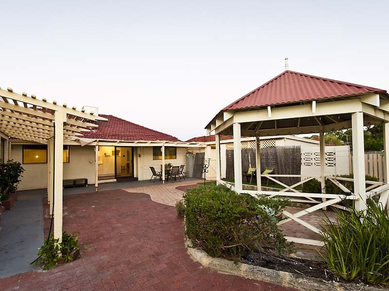 147 Lansdowne Road, Kensington WA 6151