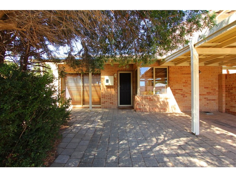 5 Hugh Court, Como WA 6152