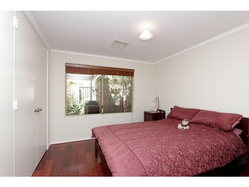 5 Hugh Court, Como WA 6152