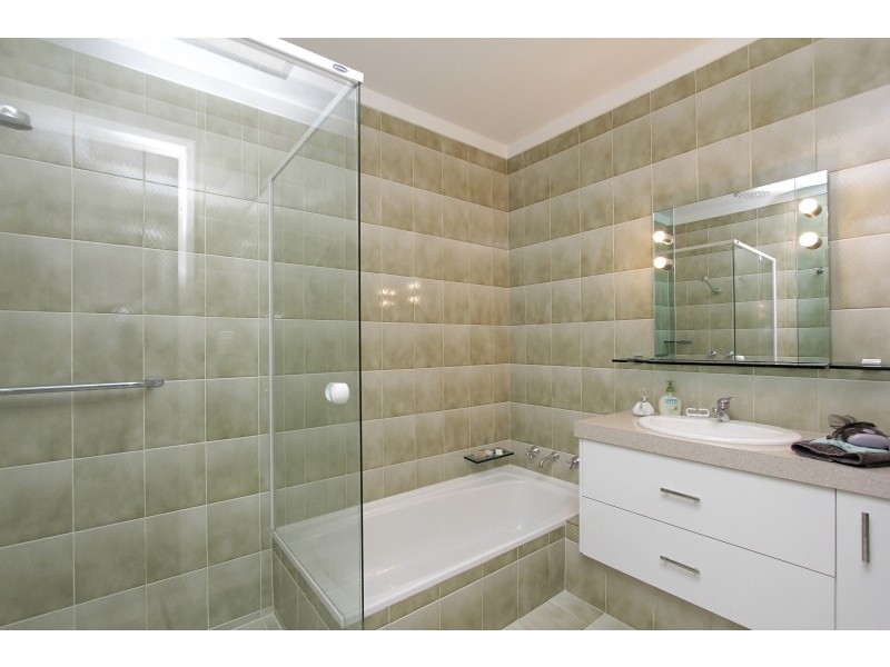 5 Hugh Court, Como WA 6152