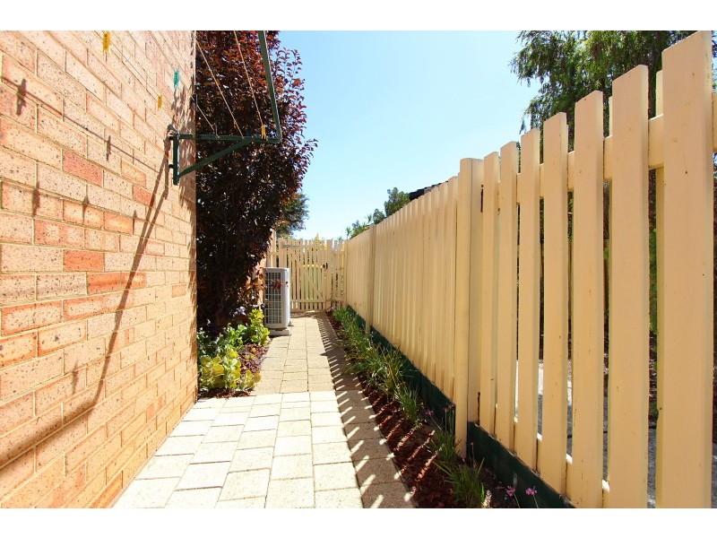 5 Hugh Court, Como WA 6152