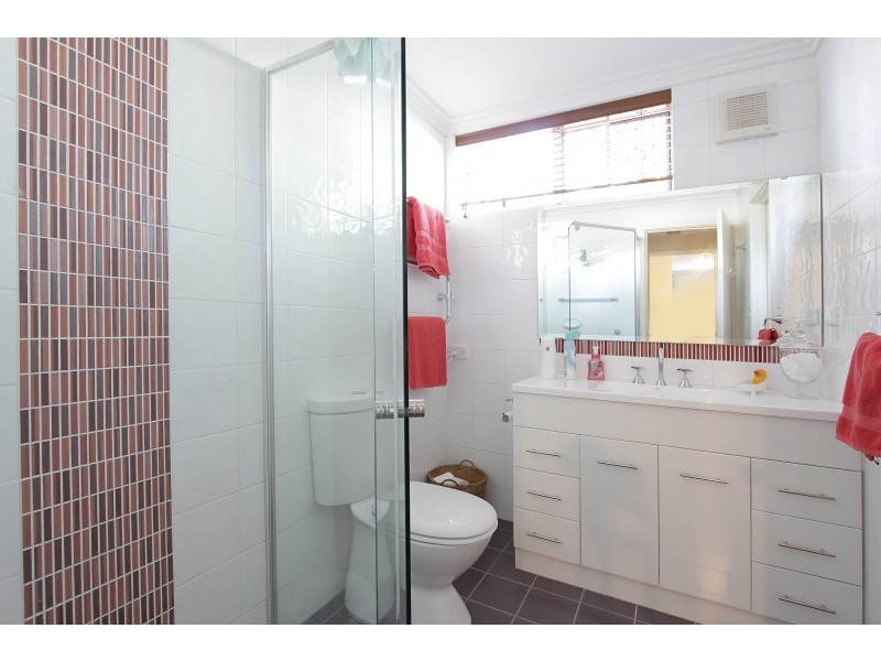 9 Hazel Street, Como WA 6152