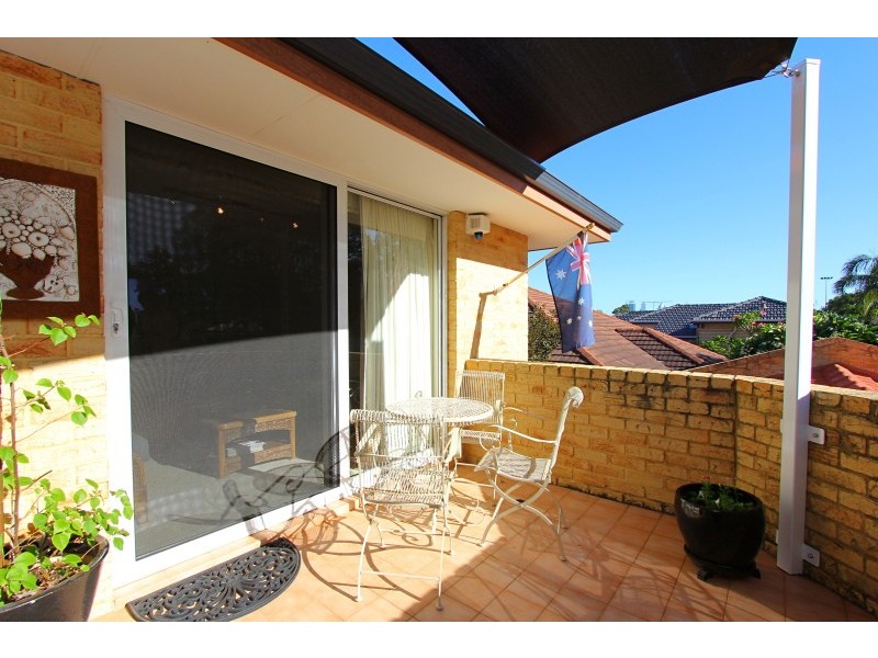 9 Hazel Street, Como WA 6152