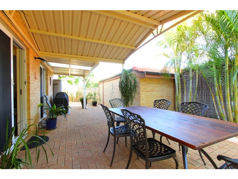 9 Hazel Street, Como WA 6152