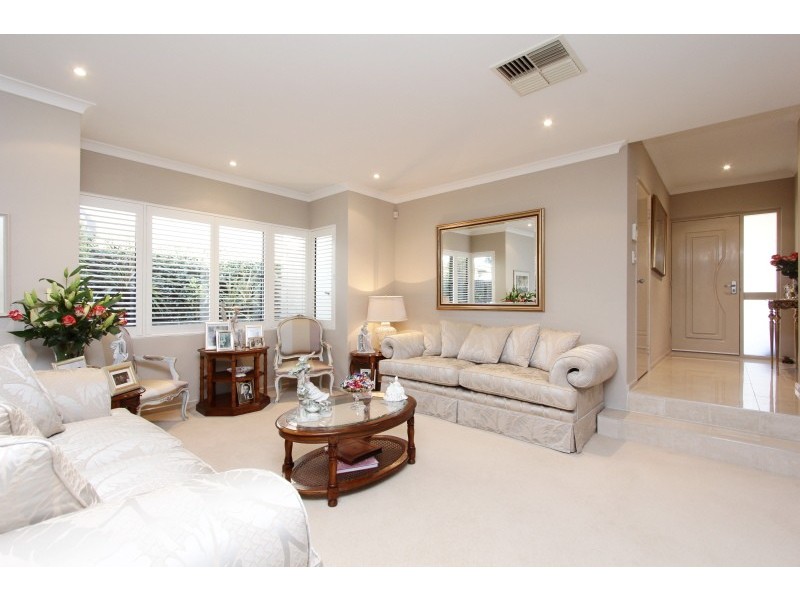 1/82 Gardner Street, Como WA 6152