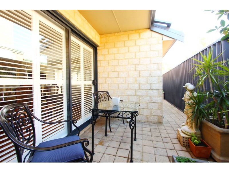 1/82 Gardner Street, Como WA 6152