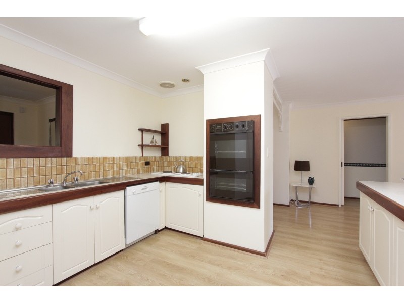 16 Bernier Road, Shelley WA 6148