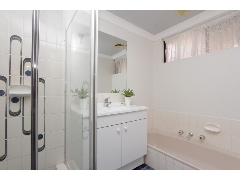 16 Bernier Road, Shelley WA 6148