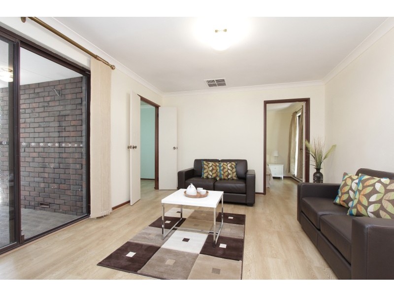 16 Bernier Road, Shelley WA 6148