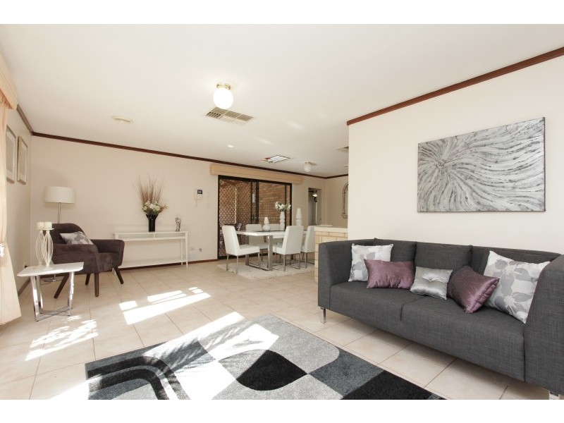 5 Reilly Court, Leeming WA 6149