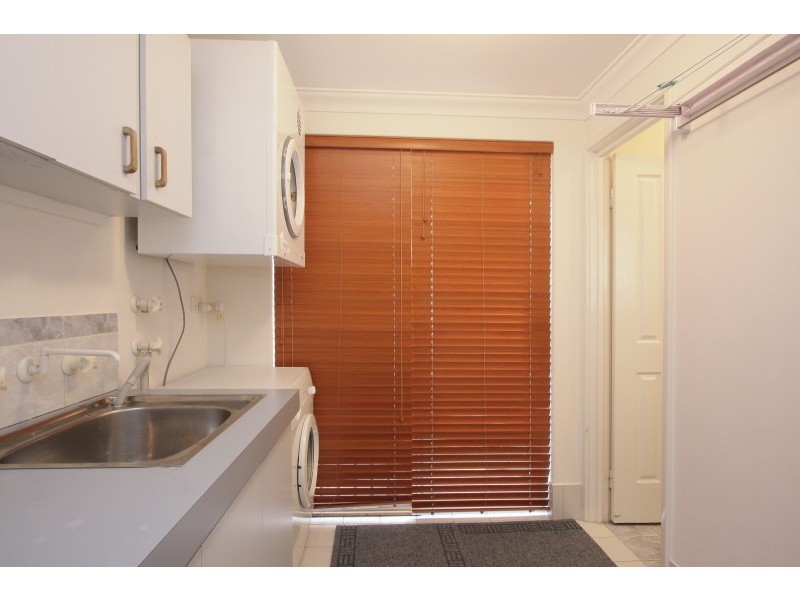 2/37 Leonora Street, Como WA 6152