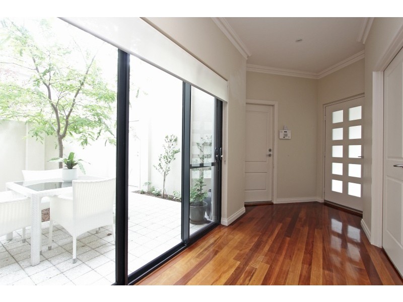 7B Karoo Street, South Perth WA 6151