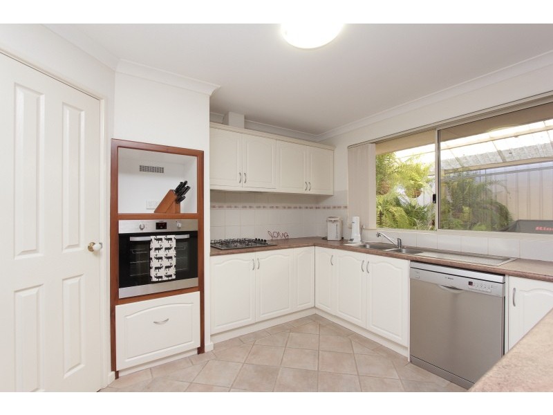 2/49 Bessell Avenue, Como WA 6152