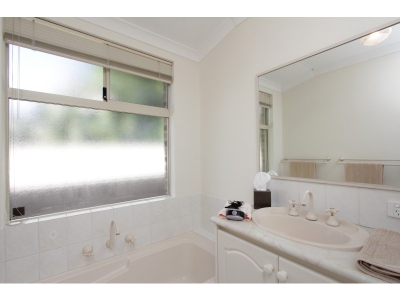 2/49 Bessell Avenue, Como WA 6152