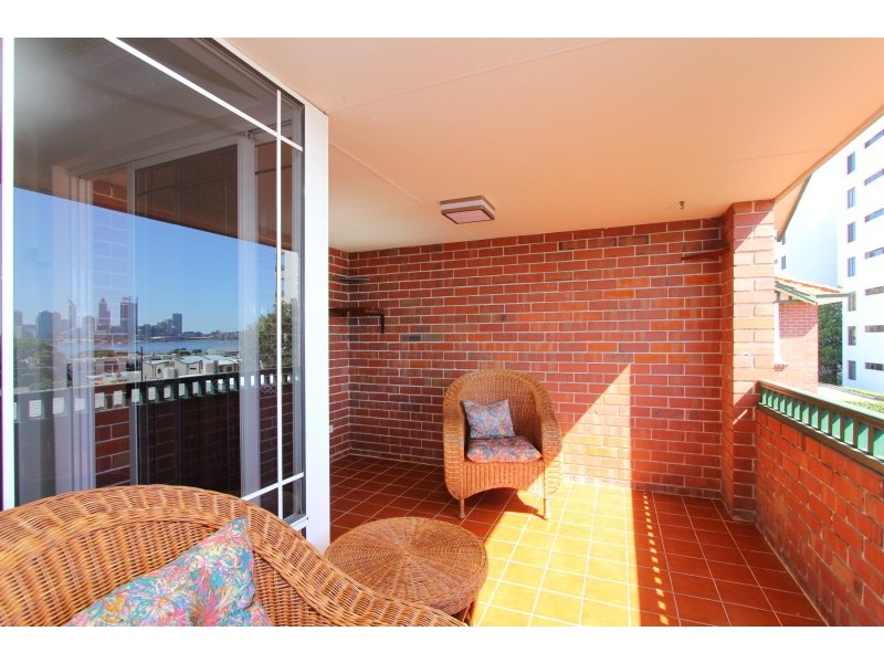 1/35 Coode Street, South Perth WA 6151