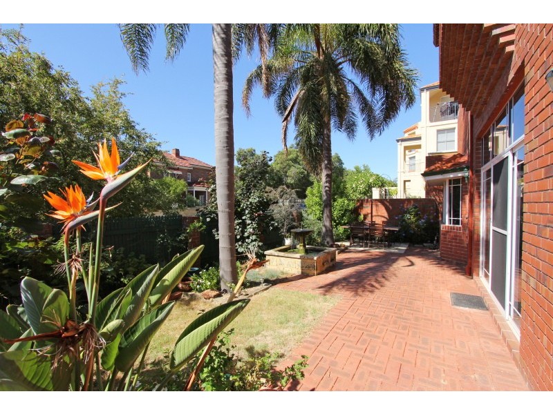 1/35 Coode Street, South Perth WA 6151