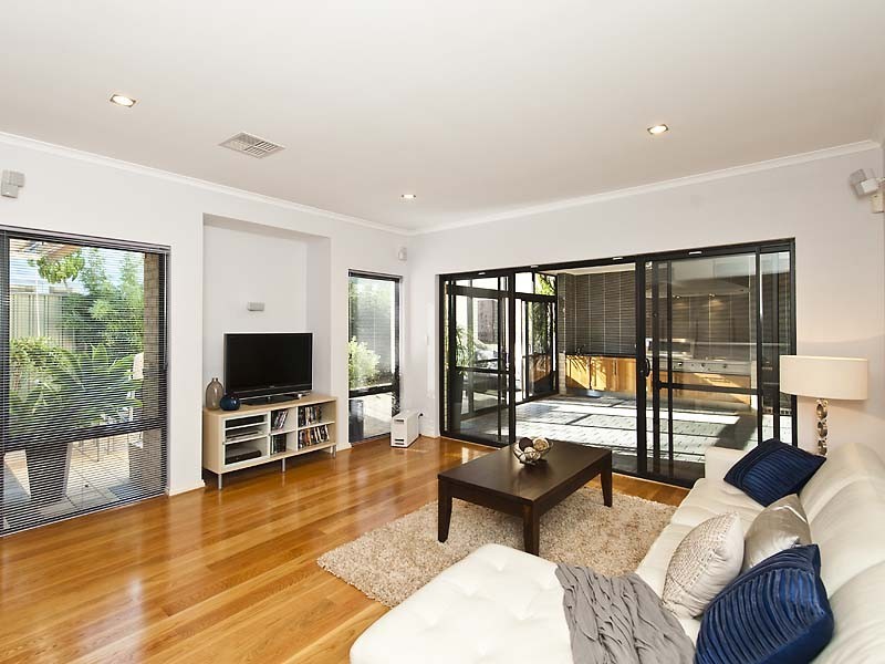 55 Banksia Terrace, Kensington WA 6151