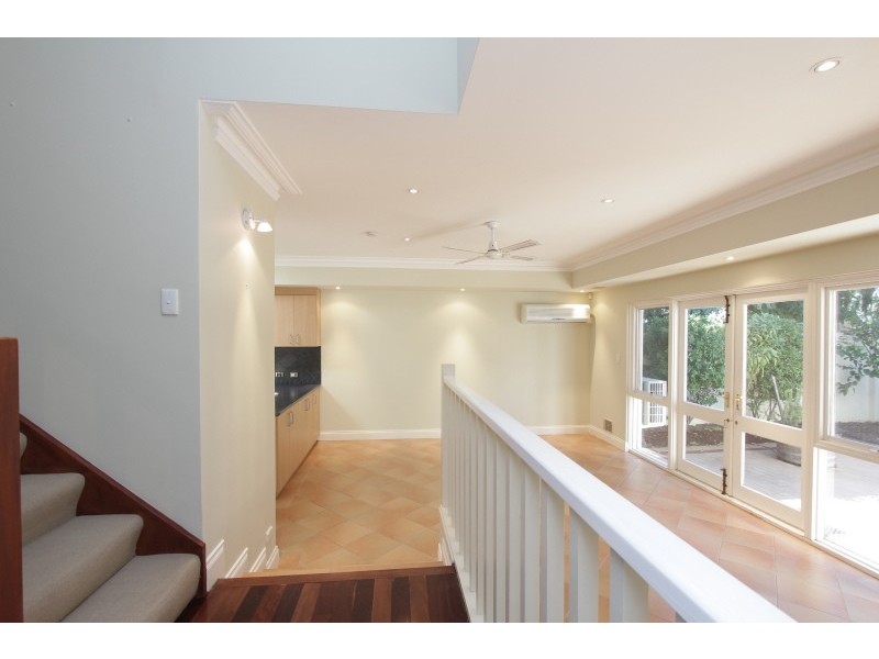 8 Vista Street, Kensington WA 6151