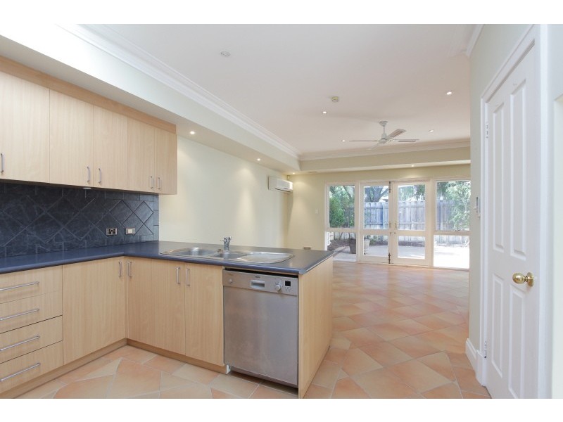 8 Vista Street, Kensington WA 6151