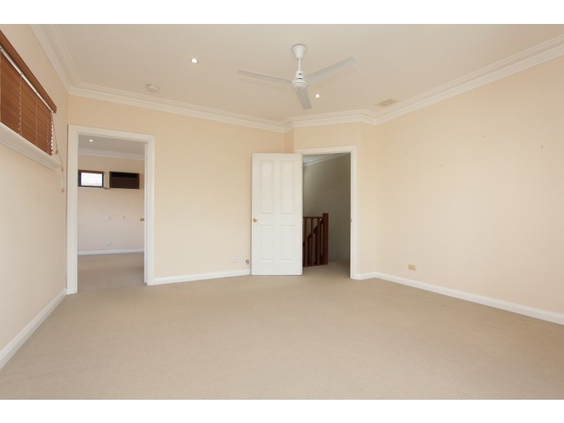 8 Vista Street, Kensington WA 6151