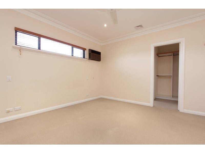 8 Vista Street, Kensington WA 6151