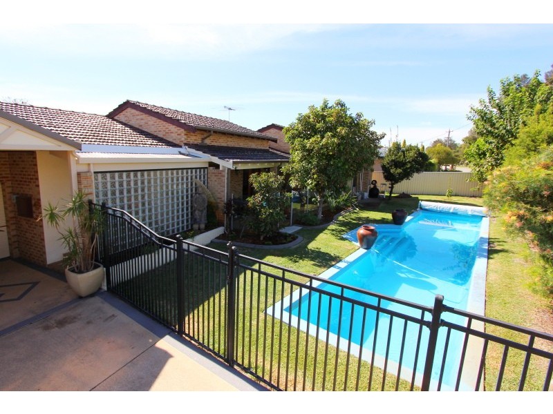 6 Bernier Road, Shelley WA 6148