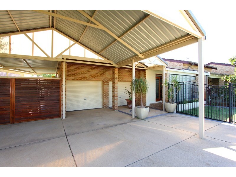 6 Bernier Road, Shelley WA 6148