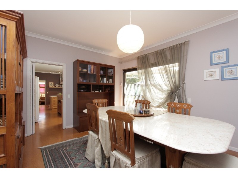 6 Bernier Road, Shelley WA 6148