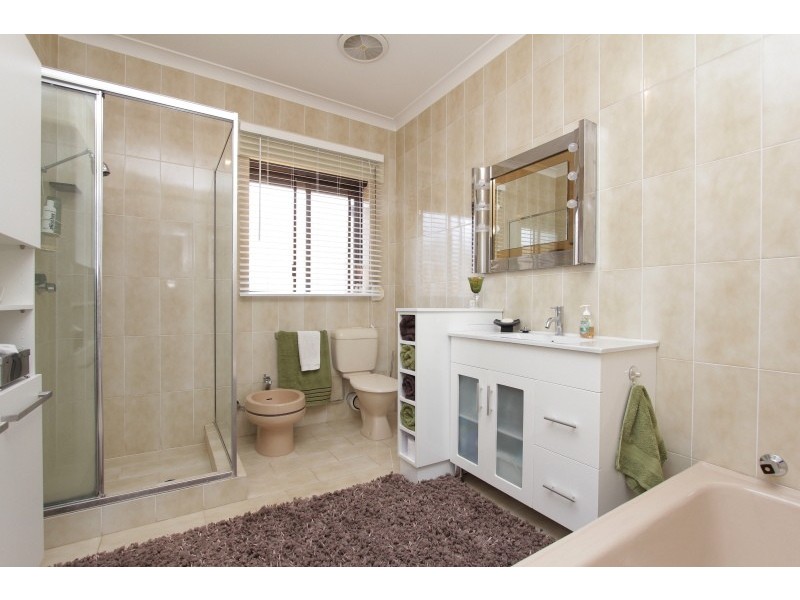 6 Bernier Road, Shelley WA 6148