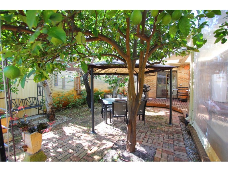 6 Bernier Road, Shelley WA 6148