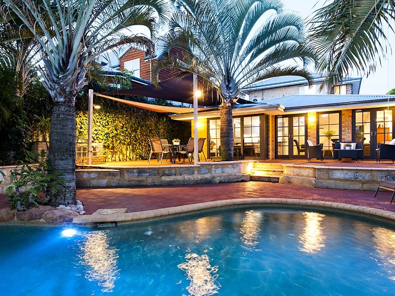 51 Roseberry Avenue, South Perth WA 6151