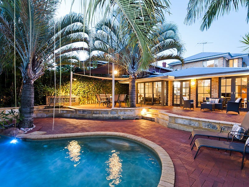 51 Roseberry Avenue, South Perth WA 6151