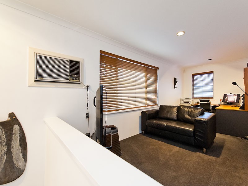 51 Roseberry Avenue, South Perth WA 6151